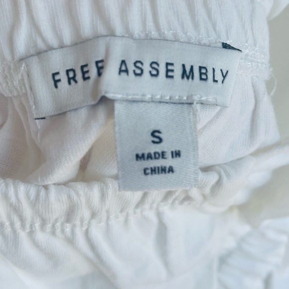 Free Assembly Shirred Flounce Tank - Picture 5 of 7